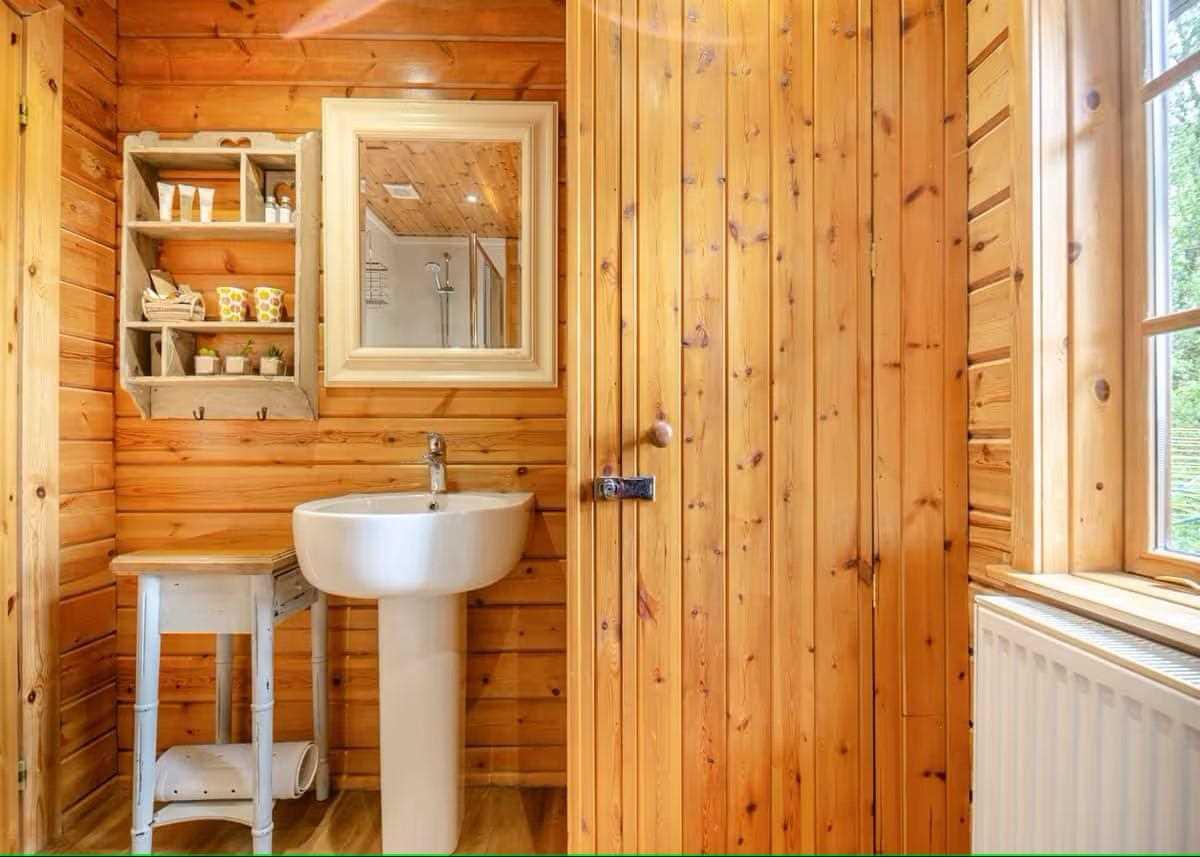 Anglesey Lakeside Lodges, Llandegfan
